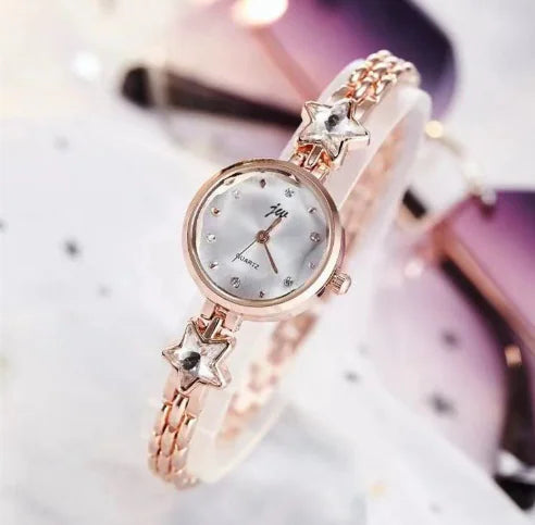Elegant Women's Bracelet Watch - Versatile Minimalist Style